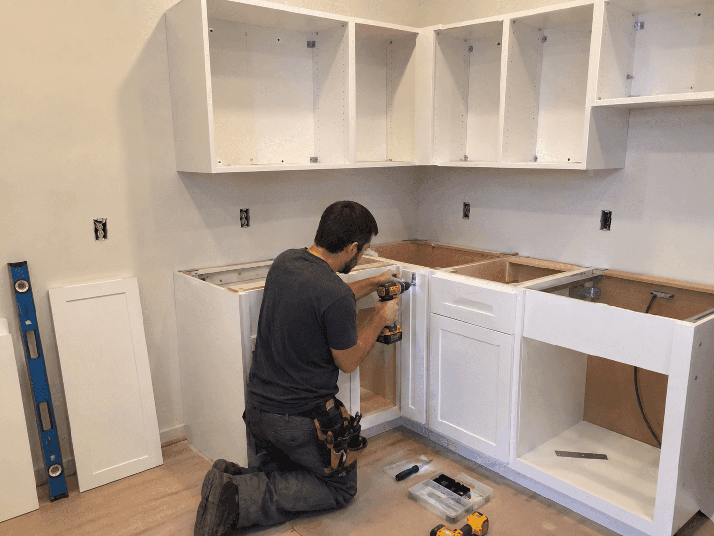 Kitchen cabinet assembly